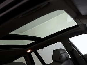 BMW 530 xDrive Executive ATM 3.0 XD 170kW (8 foto / 9)