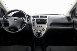 Honda Civic Facelift 1.6 81kW (5 foto / 7)