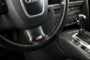 Audi A6 Quattro S-line ATM 3.0 TDI 199kW (9 foto / 9)