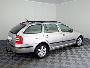 Skoda Octavia Comfortline ATM 1.9 TDI 77kW (3 foto / 8)