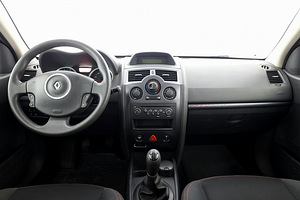Renault Megane Grandtour Facelift 1.6 82kW (5 фото из 7)