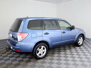 Subaru Forester Comfort AWD 2.0 TD 108kW (3 фото из 7)