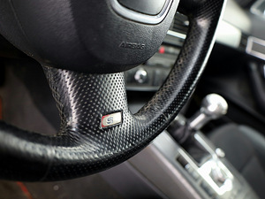 Audi A6 S-Line 2.4 130kW (9 foto / 9)