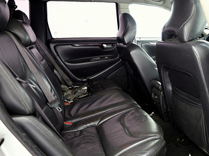 Volvo V70 Summum ATM 2.4 D5 120kW (7 foto / 7)