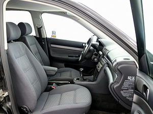 Audi A4 Sportline 1.8 92kW (6 foto / 7)