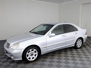 Mercedes-Benz C 220 Elegance Facelift ATM 2.1 CDI 110kW (2 foto / 8)