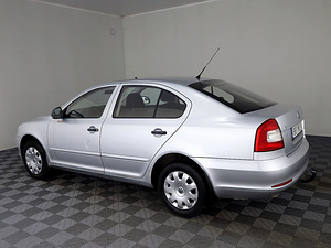 Skoda Octavia Comfortline Facelift LPG 1.6 75kW (4 foto / 7)