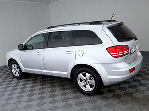 Dodge Journey Comfort ATM 2.0 CRD 103kW (4 foto / 8)