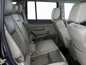 Jeep Commander Overland 3.0 CRD 160kW (7 foto / 9)