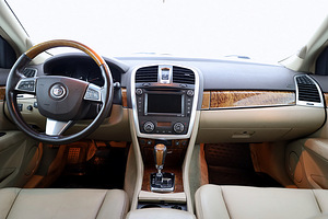 Cadillac SRX Luxury Facelift 4x4 LPG 3.6 190kW (5 foto / 9)