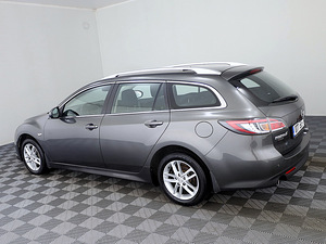 Mazda 6 Elegance Facelift 2.0 114kW (4 foto / 7)