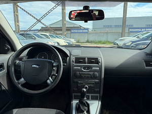 Ford Mondeo Facelift 1.8 81kW (5 foto / 7)