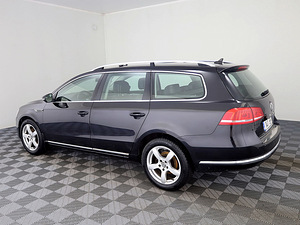 Volkswagen Passat Highline ATM 1.4 110kW (4 фото из 7)