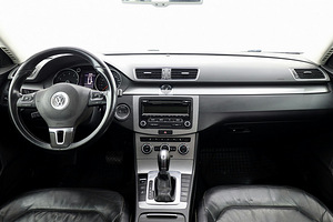 Volkswagen Passat Highline ATM 1.4 110kW (5 фото из 7)