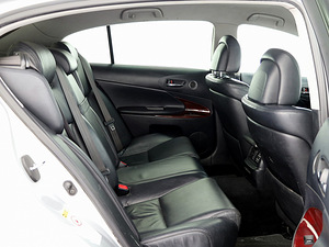 Lexus GS 300 Luxury ATM 3.0 183kW (7 фото из 7)