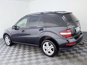 Mercedes-Benz ML 300 Luxury Facelift ATM 3.0 CDI 140kW (4 фото из 7)