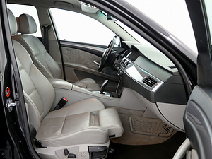 BMW 530 Sportpakett Facelift ATM 3.0 D 173kW (6 foto / 7)