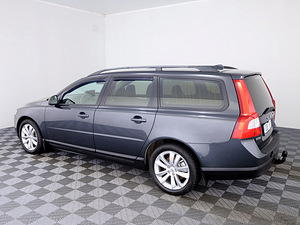 Volvo V70 Summum ATM 2.4 D5 129kW (4 foto / 8)