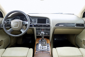 Audi A6 Sportline Quattro ATM 3.0 TDI 165kW (5 фото из 8)