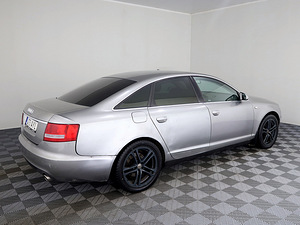 Audi A6 S-Line 2.4 130kW (3 foto / 8)