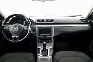 Volkswagen Passat Comfortline ATM 1.8 118kW (5 фото из 8)