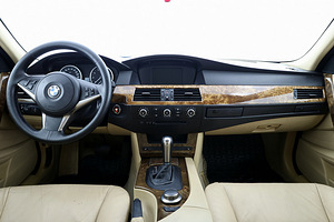 BMW 525 xDrive Executive ATM 2.5 160kW (5 фото из 7)