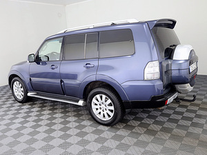 Mitsubishi Pajero Luxury ATM 3.2 DI-D 125kW (4 фото из 8)