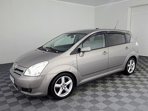 Toyota Corolla Verso Linea Sol 2.2 D-CAT 130kW (2 foto / 7)