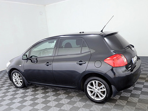 Toyota Auris Linea Sol 2.0 D-CAT 93kW (4 foto / 8)