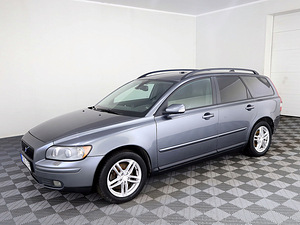 Volvo V50 Summum 2.0 D4 100kW (2 foto / 7)