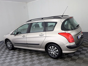 Peugeot 308 Elgance Facelift 1.6 HDi 68kW (4 foto / 6)
