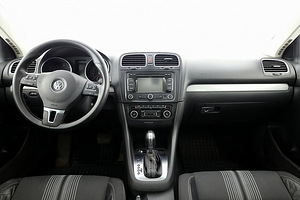 Volkswagen Golf Match ATM 1.6 TDI 77kW (5 foto / 9)