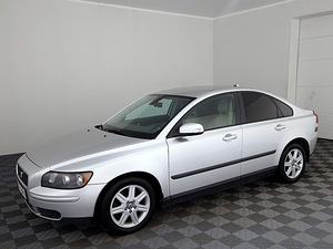 Volvo S40 Momentum 2.0 D4 100kW (2 foto / 7)