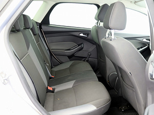 Ford Focus Comfort ATM 1.6 92kW (7 foto / 7)