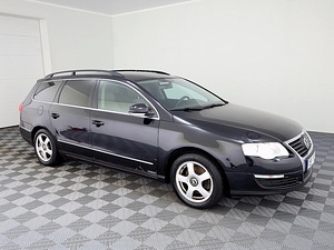 Volkswagen Passat Comfortline 2.0 110kW (1 фото из 7)