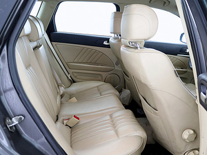 Alfa Romeo 159 Luxury 2.4 JTD 147kW (7 foto / 7)