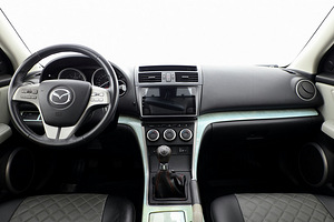 Mazda 6 Elegance 2.0 108kW (5 foto / 7)
