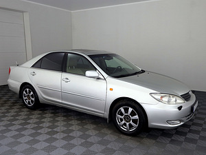 Toyota Camry Luxury ATM 2.4 112kW (1 foto / 7)