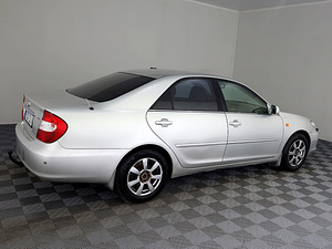 Toyota Camry Luxury ATM 2.4 112kW (3 foto / 7)