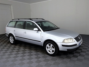 Volkswagen Passat Comfortline ATM 1.9 TDI 74kW (1 foto / 7)
