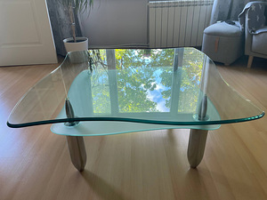 Klaasist laud (1 foto / 5)