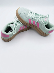 Adidas VL Court Bold, размер 39 (US 7.5) новые (1 фото из 2)