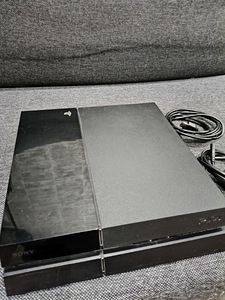 PS4 500 GB Mäng ja pult täis komplekt (3 foto / 3)