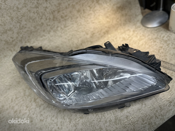 Esituli parem Peugeot 508 Valeo / Parempoolne esituli