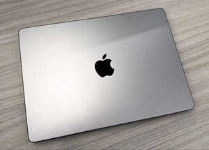 Macbook Pro 2021 // M1 PRO // 16GB // 512GB (1 foto / 7)