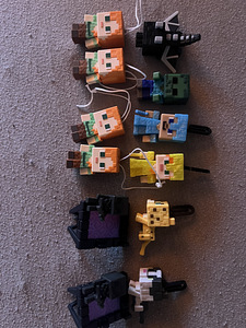 Kinder Surprise Minecraft vahetus (1 foto / 2)