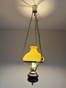 Vintage stiilis rippvalgusti (1 foto / 1)