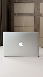 MacBook Pro 15´´, i7, 500GB SSD, 16GB RAM, Retina (2014) (4 foto / 10)