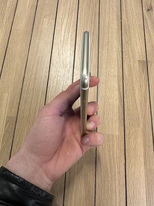 iPhone 7 (5 foto / 8)