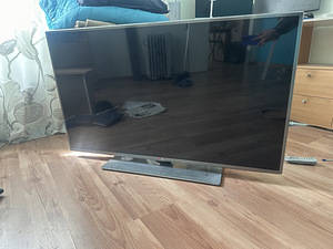 Телевизор LG (1 фото из 2)